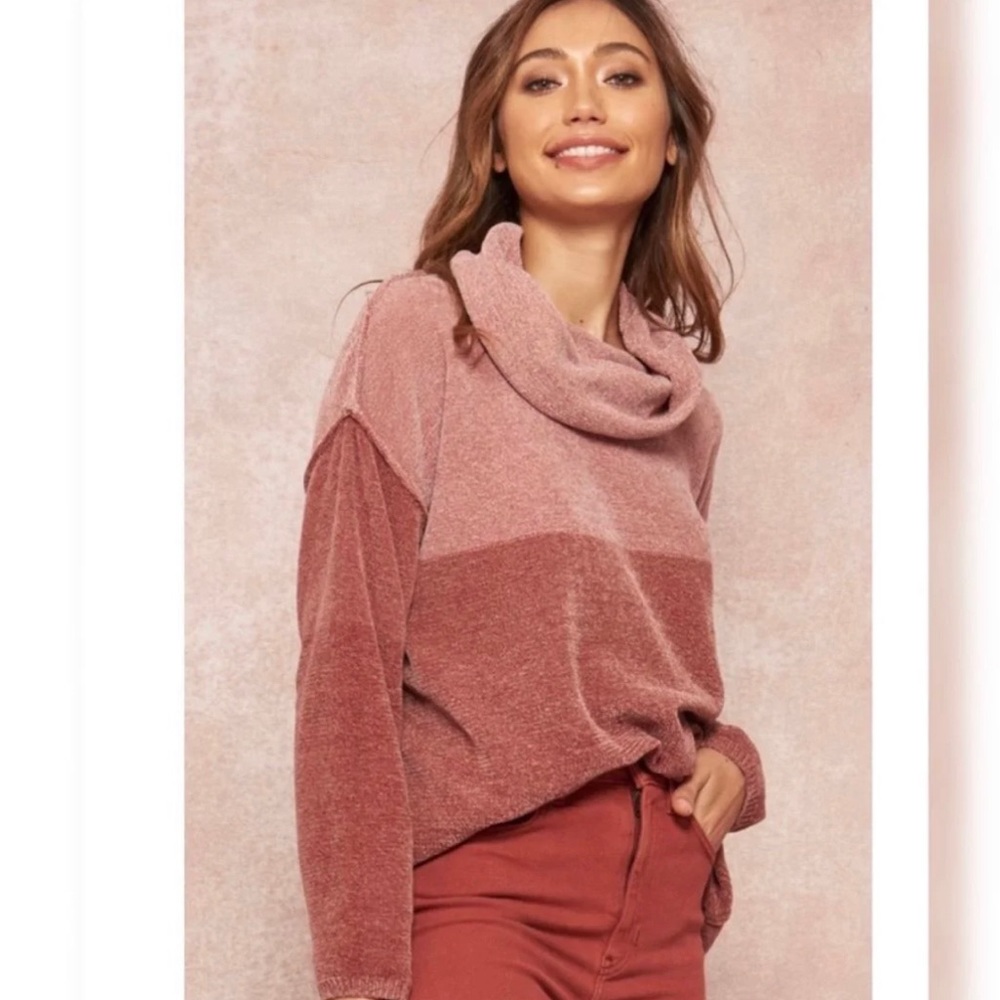 Last Chance/ Few Left - Astranita • Pink \ Mauve Cowl Neck Sweater